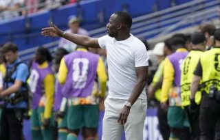 Pape Thiaw, seleccionador de Senegal, durante el partido ante Bélgica en Seattle. EFE