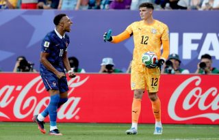 Gracias a un penalti convertido por Kylian Mbappé, Francia avanzó. Foto: EFE