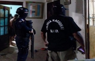 Autoridades incautaron equipos tecnológicos durante la Operación Escudo Infantil, en la que fueron aprehendidas cuatro personas presuntamente vinculadas a delitos de explotación sexual infantil.