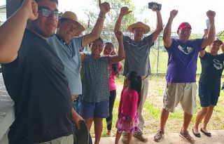 La preocupación también fue respaldada por Susana Bazán, otra residente de San Bartolo, quien manifestó que la paciencia de la población se está agotando . Foto. Melqupiades Vásquez