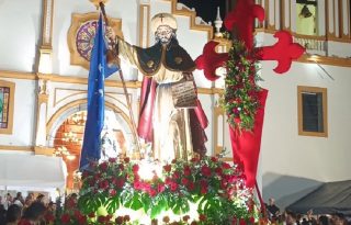 Las celebraciones religiosas en honor a Santiago Apóstol se mantienen como una de las tradiciones más arraigadas del interior del país. Foto. Melquíades Vásquez