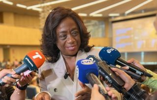  MEDUCA regula la situación y devuelve el calendario de clases al esquema anterior.