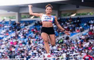 Nathalee Aranda ganó bronce en salto largo femenino en los JCC. Foto: COP