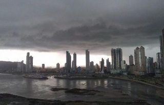 Sábado y domingo próximo serán los días con mayor probabilidad de lluvias torrenciales con actividad eléctrica y posibilidad de ráfagas de viento.