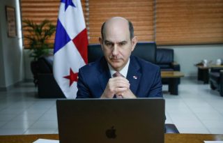 El ministro de Economía y Finanzas, Felipe Chapman. Foto: Cortesía