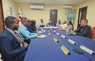 Los Jueces Comunitarios de Paz liderarán las labores de fiscalización y sanción, facultados para aplicar multas a los propietarios de predios o viviendas que mantengan criaderos.