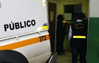 Durante el enfrentamiento se accionó un disparo que lo impactó en la región abdominal, tras lo cual los asaltantes se dieron a la fuga en medio de la madrugada.