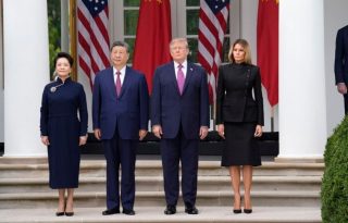 El presidente de los Estados Unidos, Donald J. Trump; la primera dama, Melania Trump; el presidente chino, Xi Jinping; y la primera dama, Peng Liyuan. Foto: EFE