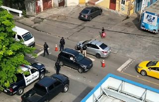 Desde finales de la semana pasada, la PN, en conjunto con el Ministerio Público, realiza diligencias de allanamiento, búsqueda de personas requeridas por las autoridades. Foto. Eric Montenegro