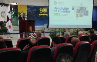 Rendición de cuentas del rector Eduardo Flores. Foto: Cortesía