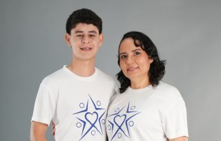 Germán Toruño y la profesora Kathia Rivera. Foto: Cortesía