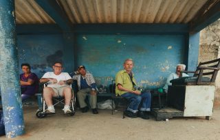 Los adultos mayores esperan que las autoridades cumplan con su compromiso de sancionar la propuesta antes del 31 de octubre. Pexels