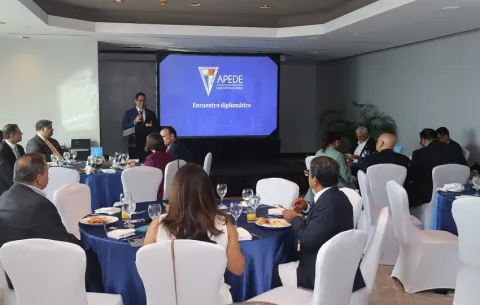 APEDE propone al cuerpo diplomático una agenda de cooperación en educación, comercio y desarrollo regional