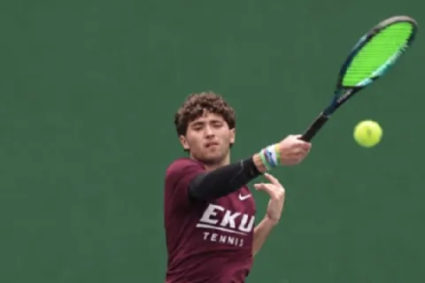 Chad Valdés Jr. se afina para la nueva temporada en la NCAA 