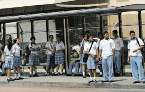 Morosidad golpea las finanzas de los colegios particulares