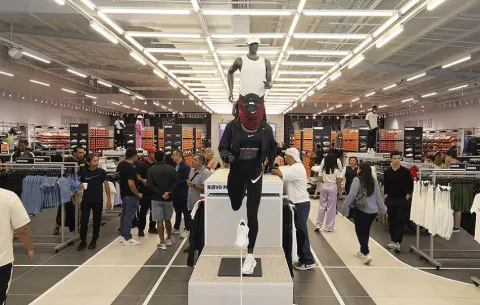 Abren espacio comercial que dinamizará la economía local