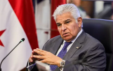 Mulino destaca solidaridad y anuncia más ayuda para afectados por el sismo
