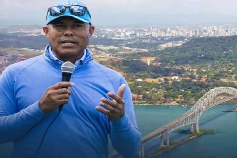 Mariano Rivera dona $200 mil y lanza la campaña 'Panamá Strong' tras el terremoto