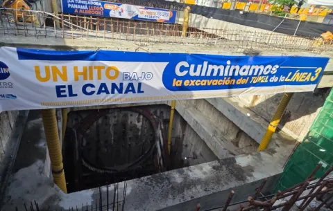 Tuneladora Panamá culmina excavación del túnel bajo el Canal