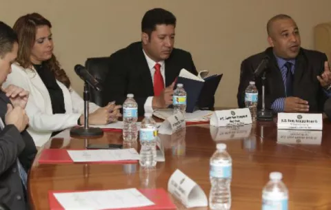 Rodríguez denuncia 'matraqueo' en acusación contra magistrados