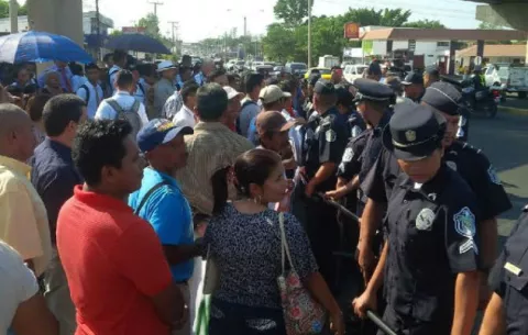 Protestan por el mal estado del  IPT de Veraguas