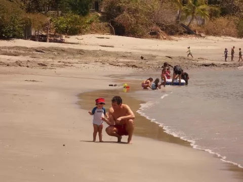 Recomiendan tener precaución en las playas durante Semana Santa