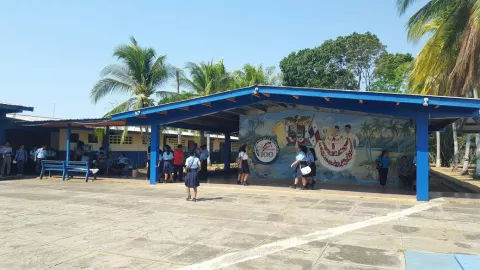 Se cumplen ocho días de paro de labores en el IPT de Montijo