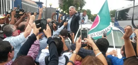 “The country is totally fed up with ineptitude and hypocrisy”