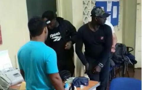 Deportan colombianos detenidos en Los Santos