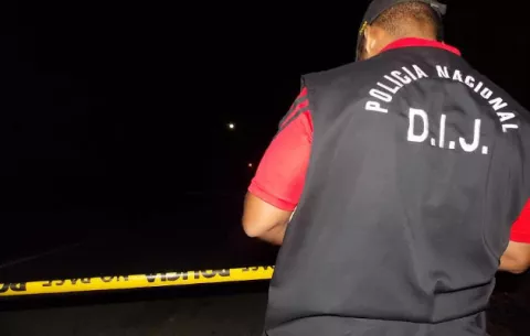 Esposan a sujeto en una habitación de La Villa de Los Santos