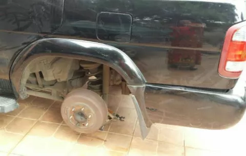 Autos en barriada Santa Elena son vandalizados