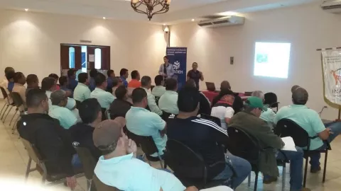 Transportistas del sector colectivo y selectivo reciben capacitación en Veraguas