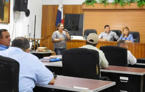 Escuela tableña necesita dos aulas de clases
