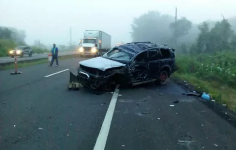 Articulado impacta con una camioneta en La Mesa de Veraguas