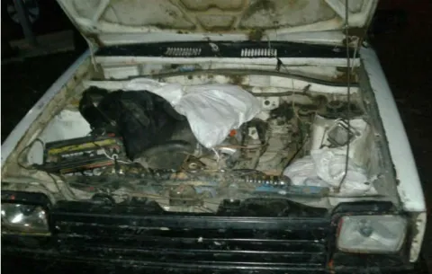 Aprehenden a sujetos por transportar huevos en el motor del auto