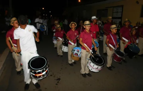 Tableños celebran 195 años del Grito de Insurrección