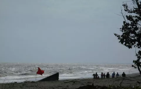 Bañistas se quedaron varados en Isla Iguana ante alerta de bandera roja