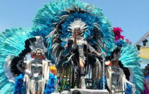 Gozadera en segundo día de mojadera en Las Tablas