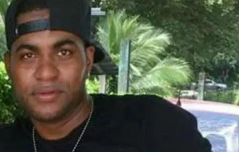Lo matan de cuatro tiros luego de salir de su casa en Los Portales, Cativá