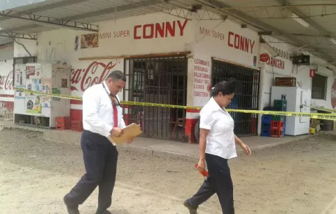 Detienen a sospechoso de robo en minisúper de Los Santos