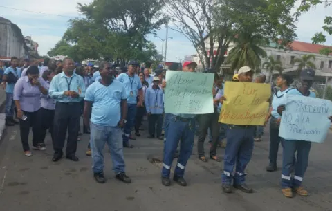 Trabajadores del Idaan en Colón rechazan privatización