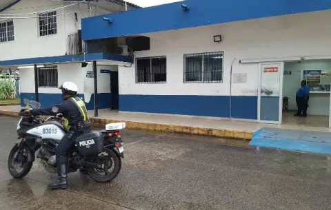Abogado Gonzalo Moncada Luna choca con objeto fijo