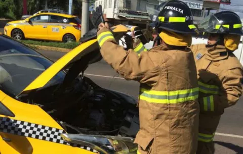 Cuatro lesionados deja accidente en vía Interamericana en Santiago