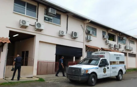 Sujeto que violó a su hija es condenado a 80 meses