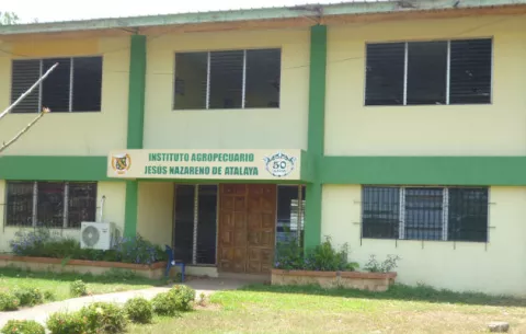 Denuncian casos de estudiantes con problemas estomacales en Atalaya