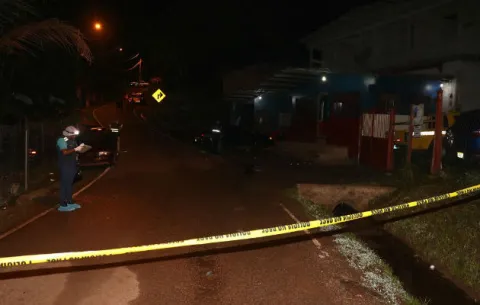 Matan a "Chicho" de 4 disparos dentro de una parrillada en Sabanitas, Colón