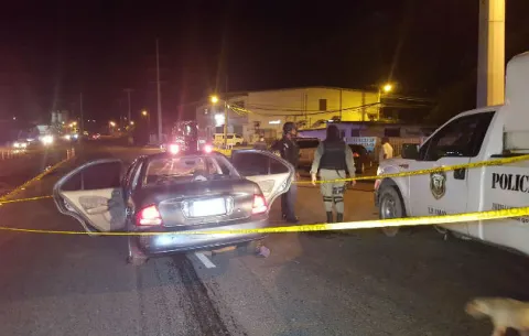 Policía y asaltante heridos tras robo y tiroteo en Colón