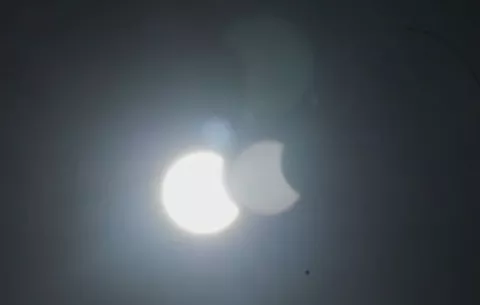 Bocatoreños salieron a las calles maravillados con el eclipse