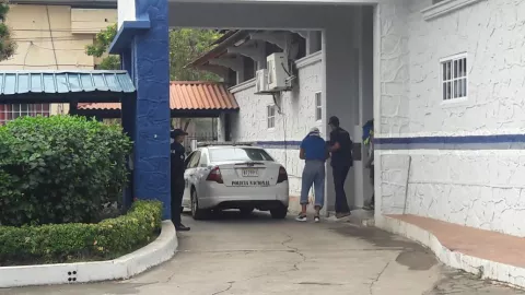 Decomisan 37 paquetes de cocaína y crispy en Los Santos