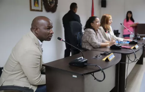 Alcalde de San Miguelito se notifica en el TE por levantamiento de fuero